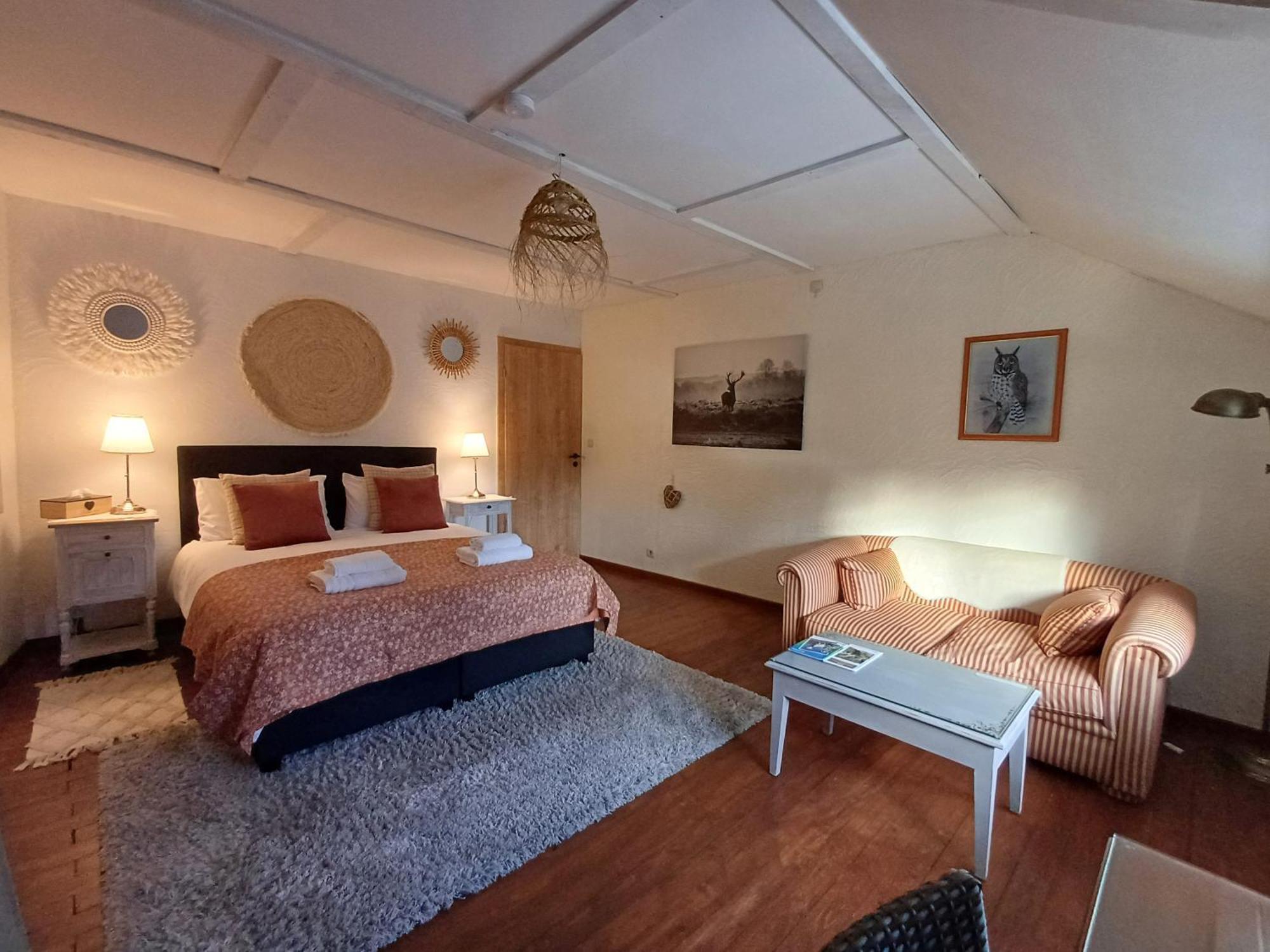 Les Gabelous - Chambre D'Hotes - Viroinval Dourbes Buitenkant foto
